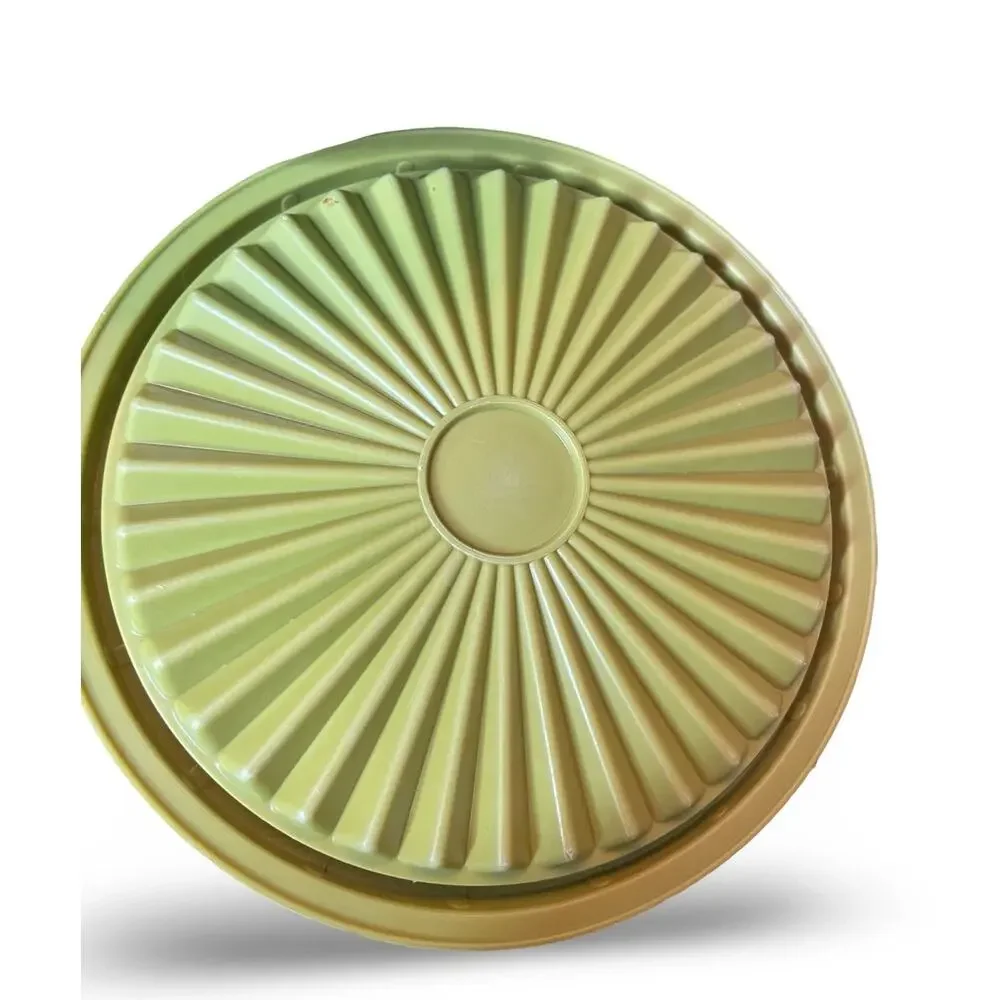 Tupperware Bowls LIds Avocado Green Set of 2 Nesting 840 841 1323 812 Vintage